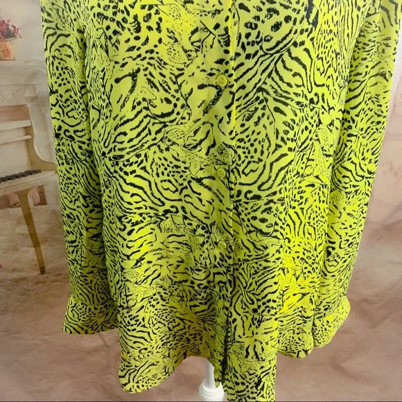 SOLD T TAHARI Yellow Tiger Animal Print Button Down - Picture 7 of 10